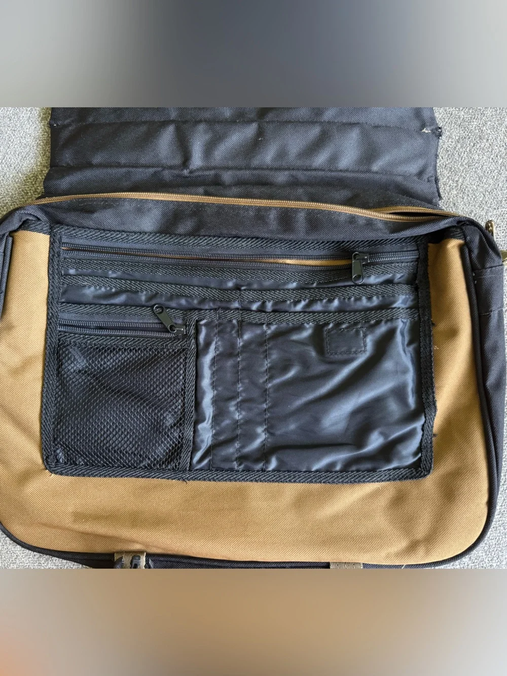 Vintage Fossil Messenger Bag (read description)